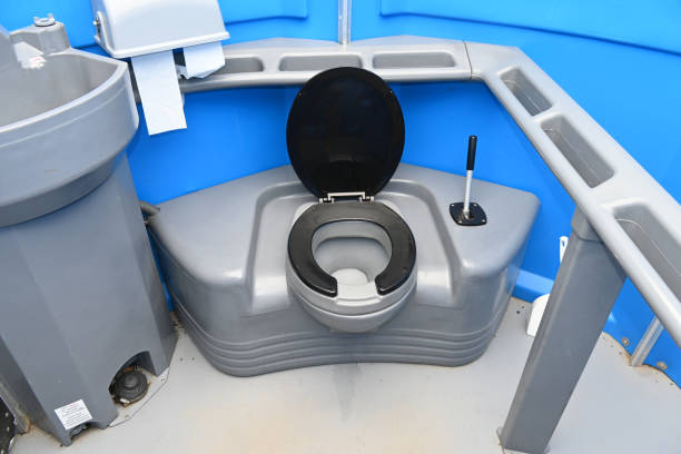 Portable Toilet Options We Offer in Hidden Meadows, CA